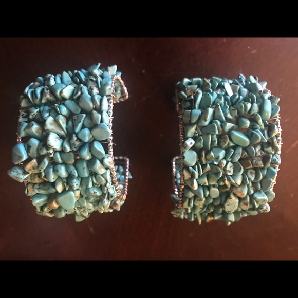 Turquoise cuff bracelets - Picture 3 of 3
